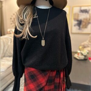 Impressions Small Black Sweater. Balloon sleeves.